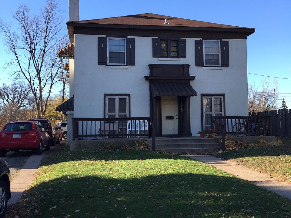 1st image of 715 10th Ave SE #2