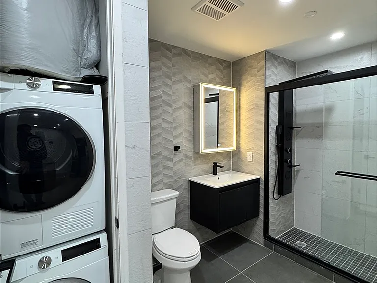 30-85 31st St #2E — Photo 8