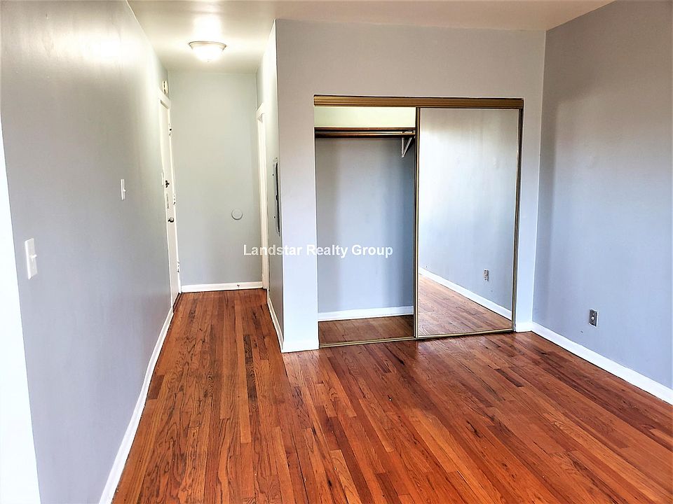 1st image of 3267 W Wrightwood Ave APT 3Z