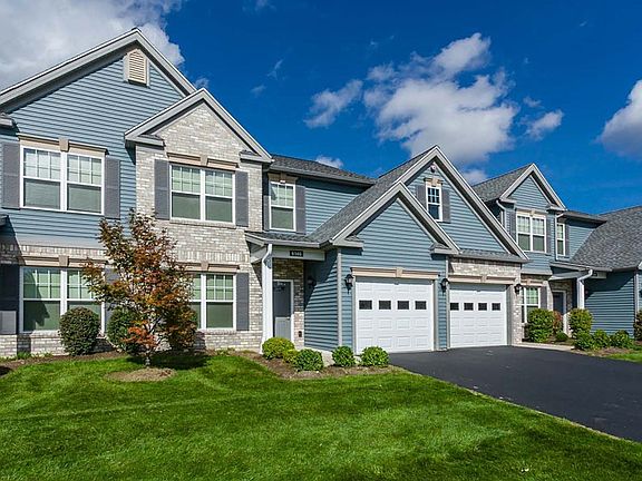 2nd image of 1122 Magnolia Bnd