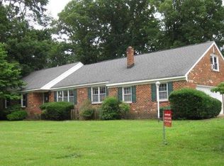 1449 Dunstan Ln, Virginia Beach, VA 23455