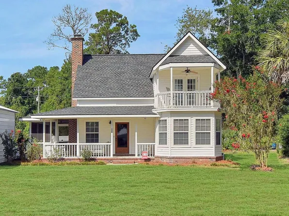 770 Hickory Bluff Dr, Waverly, GA 31565