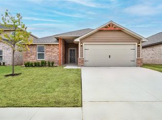 1705 Vermilion Ln, El Reno, OK 73036