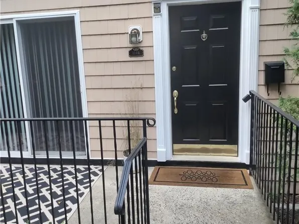 110 S Broadway, White Plains, NY 10605