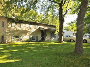 23 Longbeach Rd, Montgomery, IL 60538