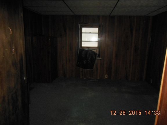 4th image of 129 Lafayette Ave