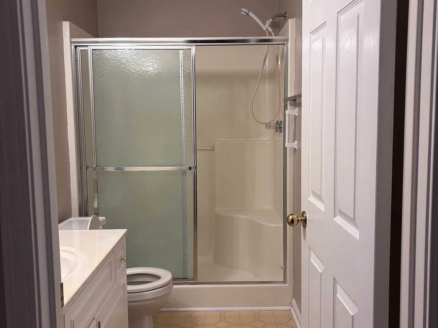 3 bed, 1328 sqft, $1,650 — Photo 4