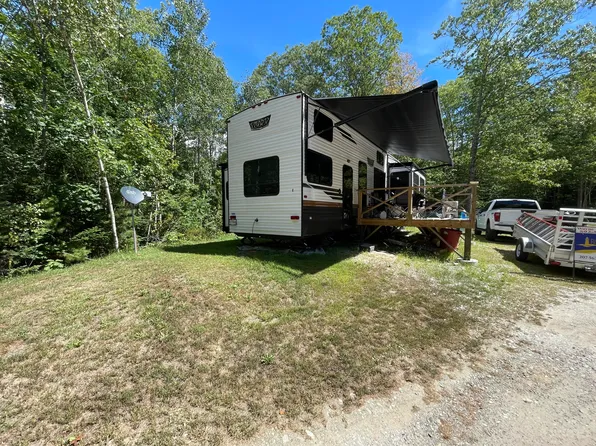 8 Jackie's Way, Newcastle, ME 04553