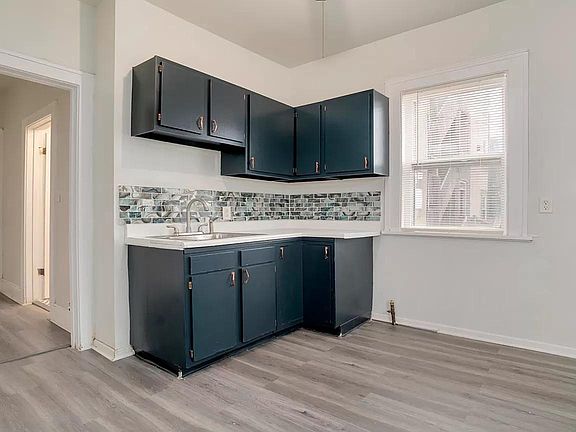 5th image of 516 Cherry St #1