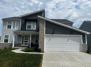 2018 Poloview Pl, Louisville, KY 40245