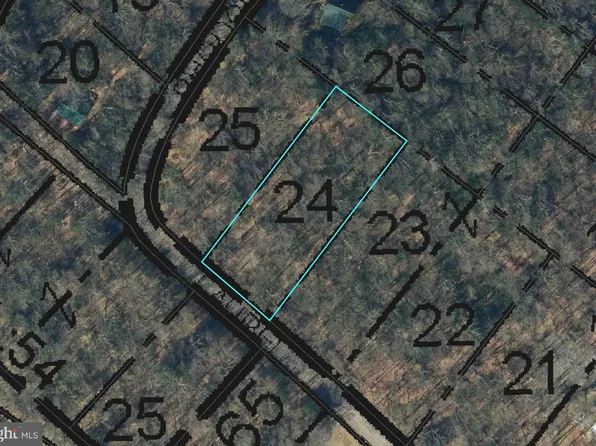 24 Laurel Dr, Oakland, MD 21550