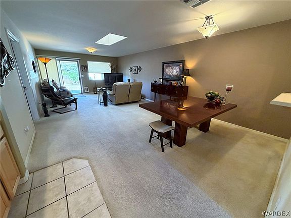 5th image of 944 Gates Avenue