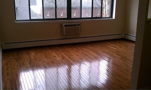 5th image of 116 Irvington Ave APT 2H