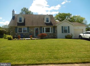 3171 Kathy Ln, Huntingdon Valley, PA 19006