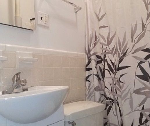 3rd image of 3 W 83rd St APT 5C