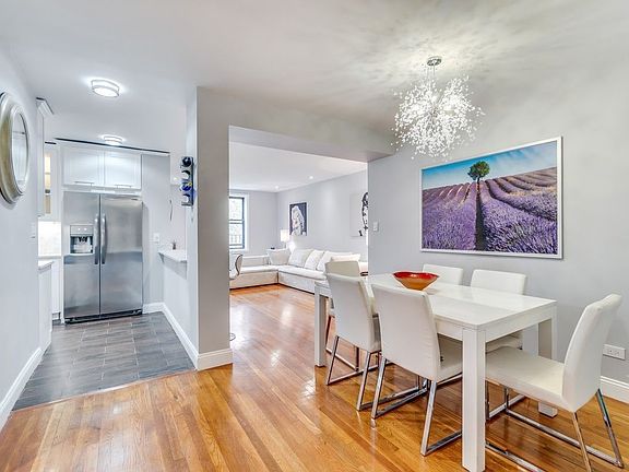 4th image of 70 Park Ter E APT 3D