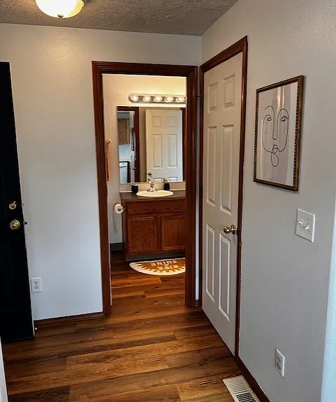 guest bath access