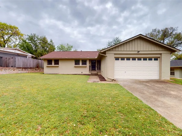 3501 Cromart St, Fort Worth, TX 76133