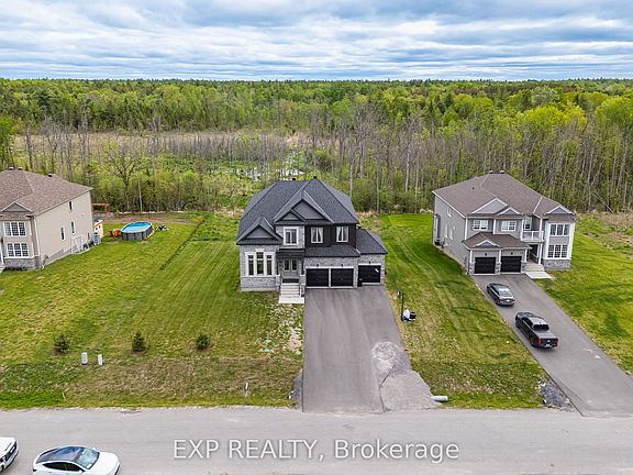 5th image of 272 Antler Ct
