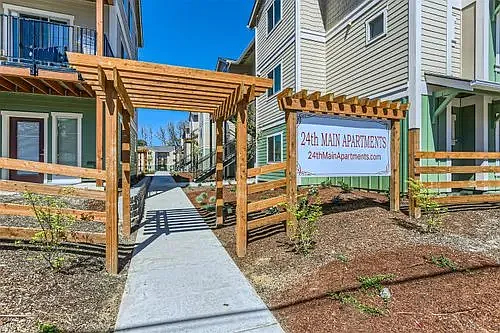 24th and Main Apartments — Photo 10