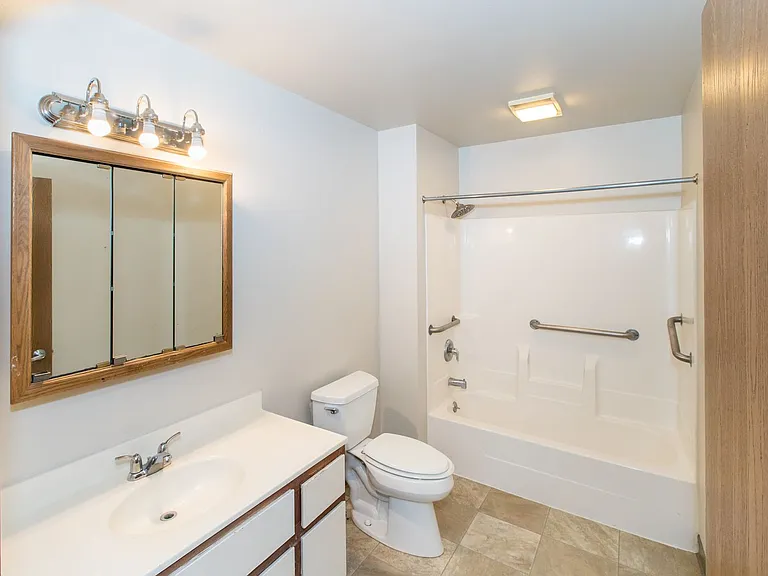 Hickory Drive and Pinecrest Apartments — Photo 96