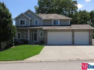 19623 Ridgeway Rd, Plattsmouth, NE 68048
