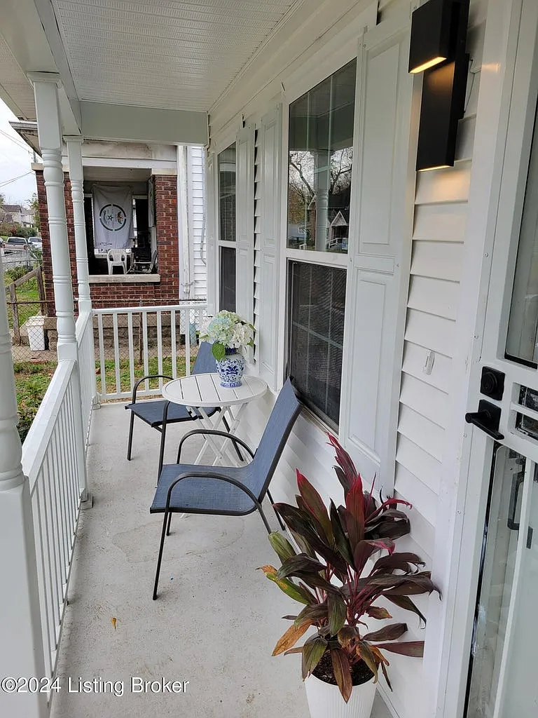 2129 Bolling Avenue - 1 — Photo 3