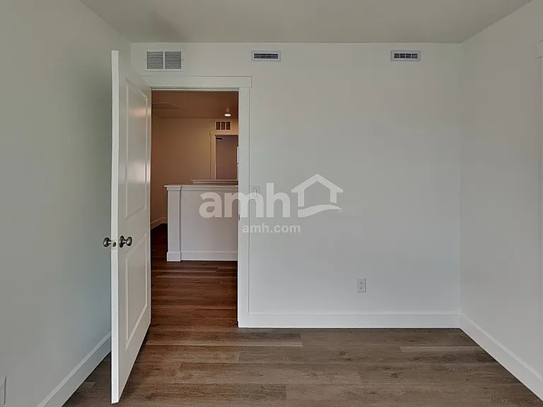 10067 Atchinson Ct — Photo 13