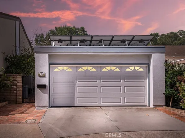 75 Willow Tree Ln, Irvine, CA 92612