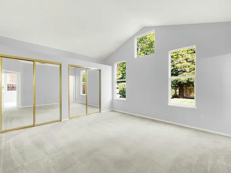 Chateau Cir — Photo 10