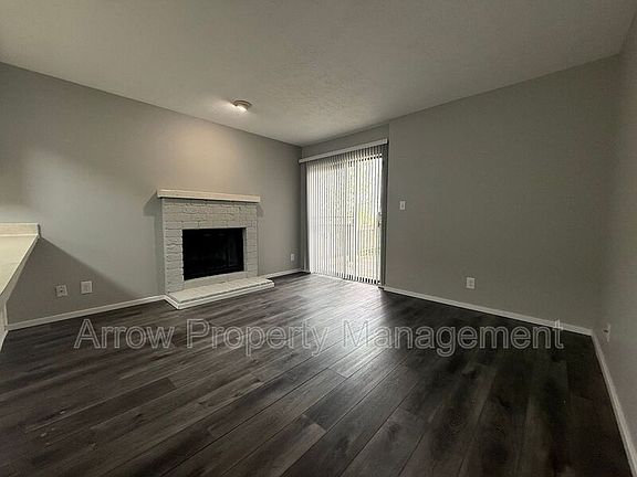 3rd image of 1500 S Folsom St #7