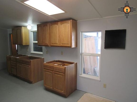4th image of 712 N Foch St