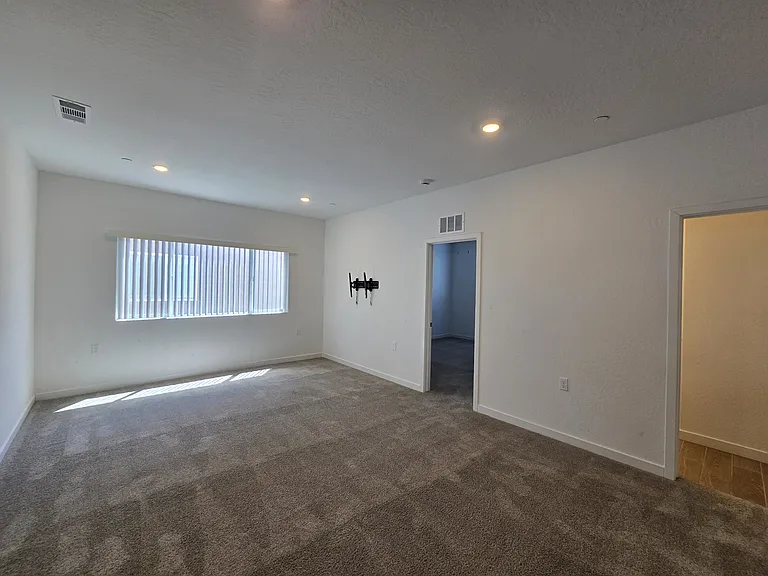 7037 E Cornell Ave — Photo 41