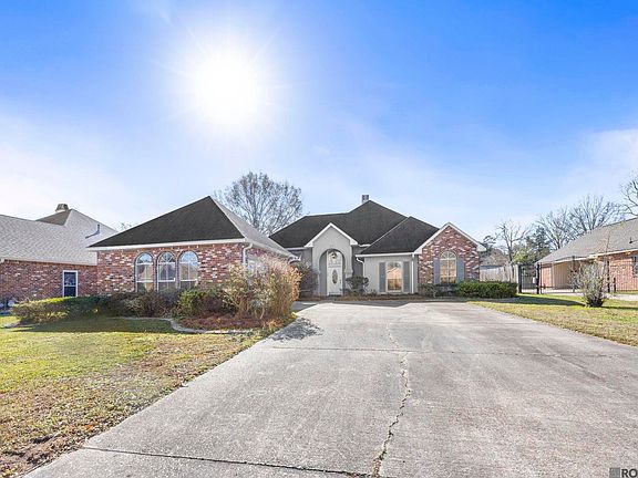 2nd image of 1440 Basswood Dr