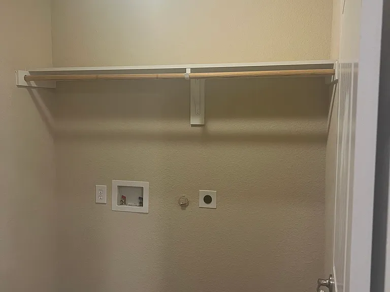 1501 Applegate Way — Photo 28