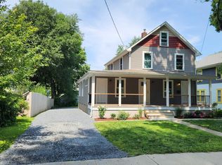 17 N Manheim Blvd, New Paltz, NY