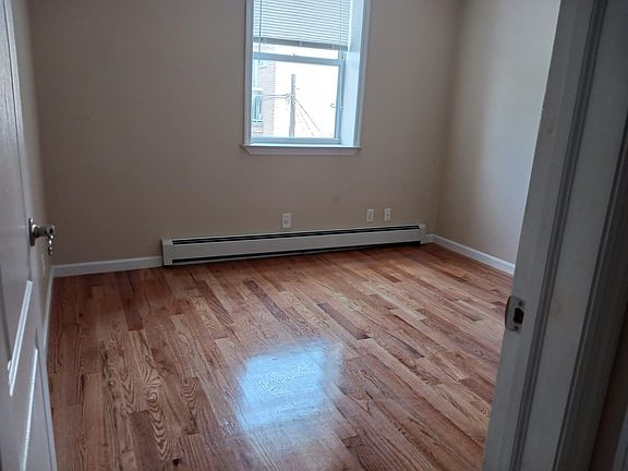 5th image of 6716 12th Ave #2F