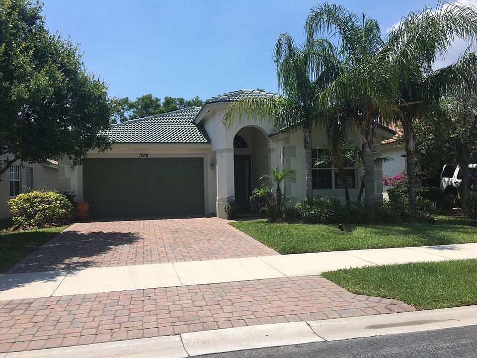 1st image of 1268 SE Fleming Way