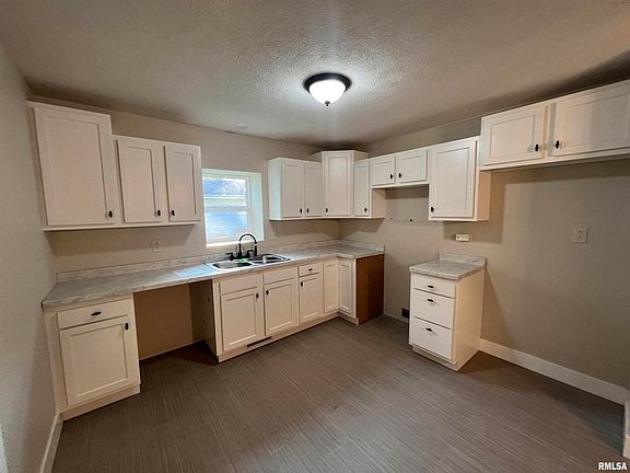 4th image of 1506 E Clark St #6