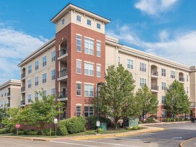 1251 Strassner Dr APT 2411, Saint Louis, MO, 63144