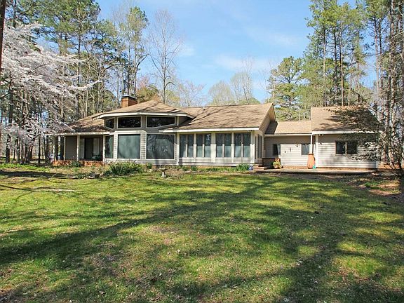 4th image of 86 Fairway Dr