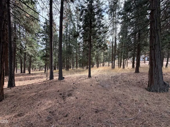 17614 Hamaker Ln, Klamath Falls, OR 97601