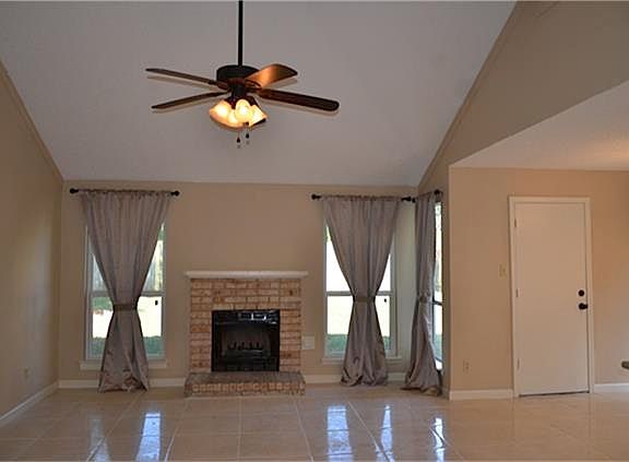 2nd image of 7607 Tierra Verde Dr