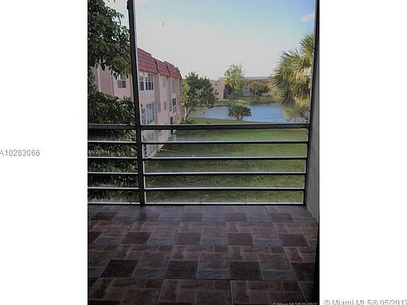 4th image of 2951 E Sunrise Lakes Dr #307