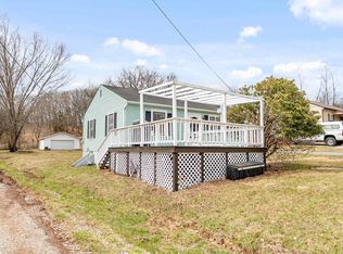 3047 Lowmans Ferry Rd, Pulaski, VA 24301