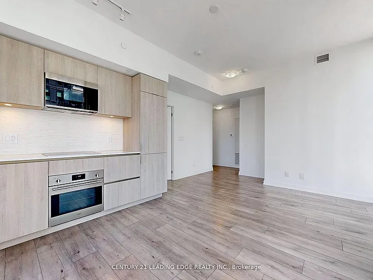 47 Mutual St #1203 — Photo 6