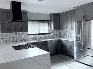 7021 Stormson Dr, Las Vegas, NV 89145