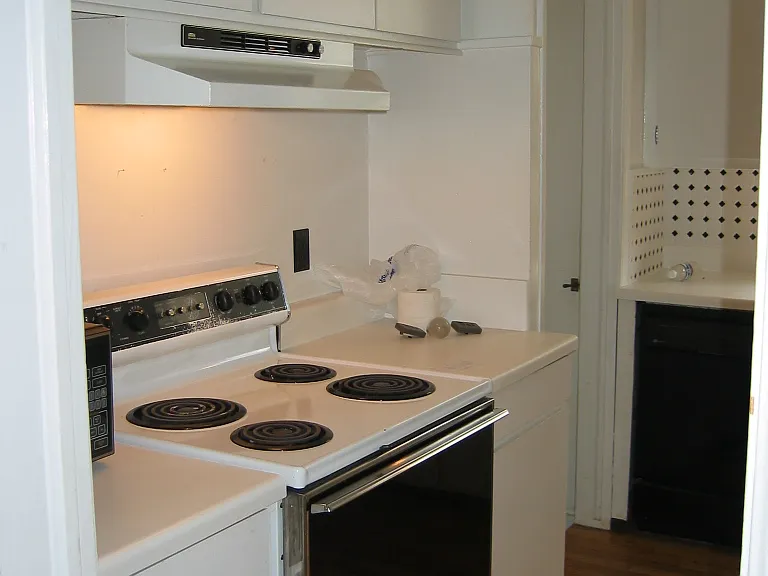 23080 Rensselaer St — Photo 20