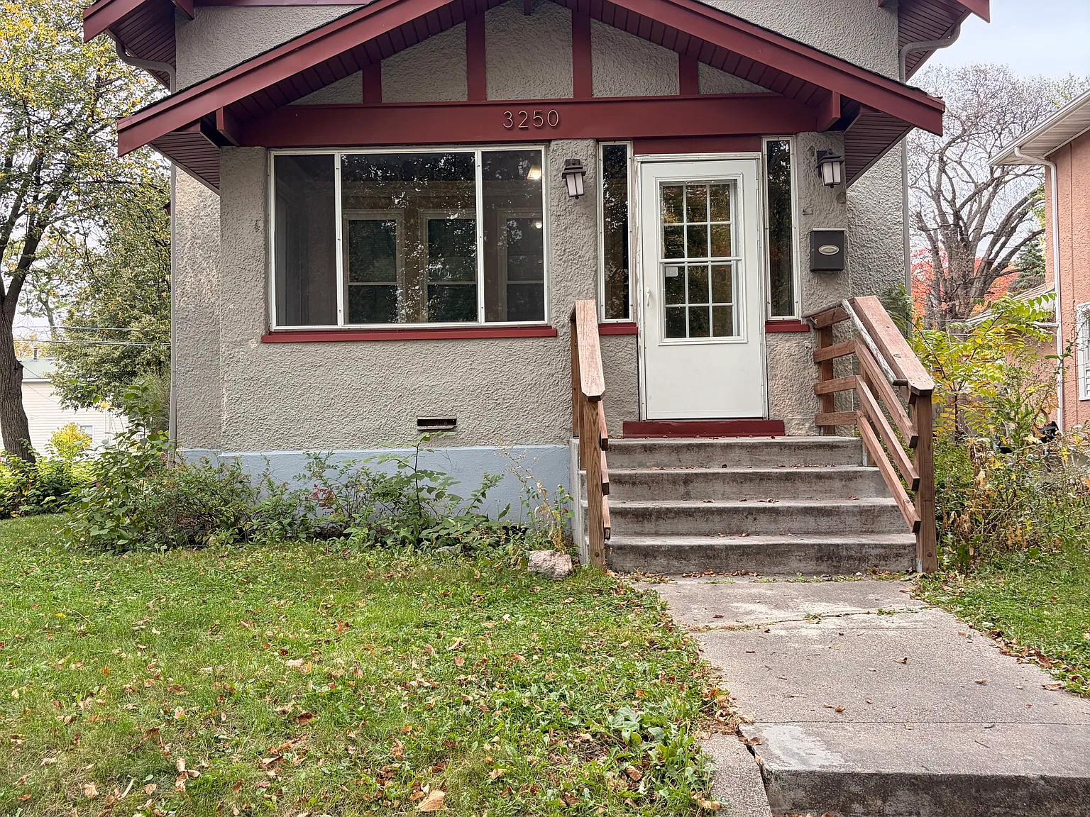 4 bed, 1350 sqft, $2,300 — Photo 2