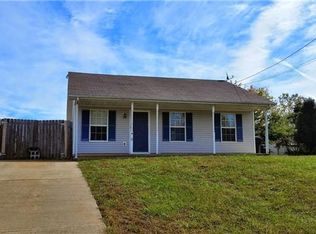 430 Cranklen Cir, Clarksville, TN 37042